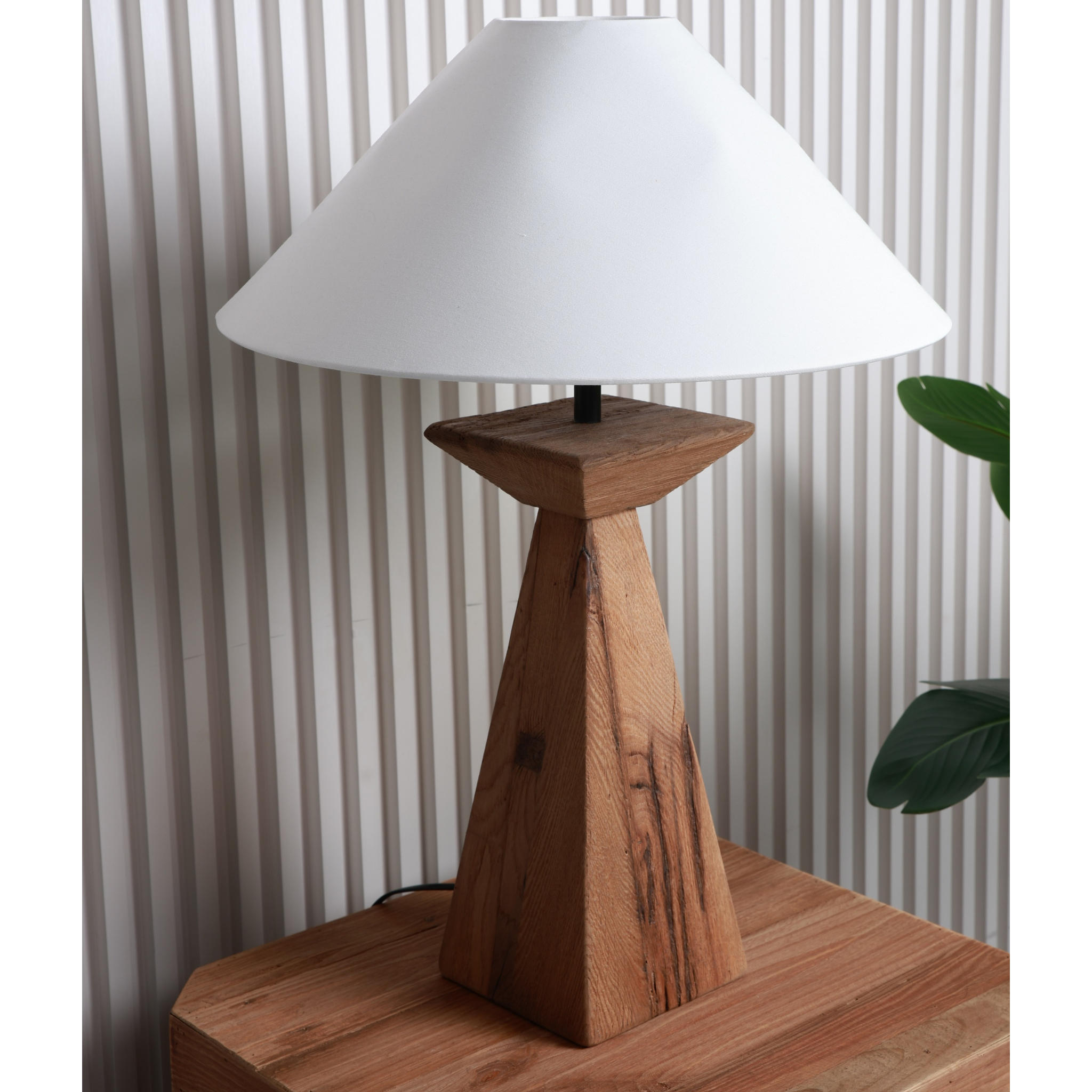 Ember Table Lamp
