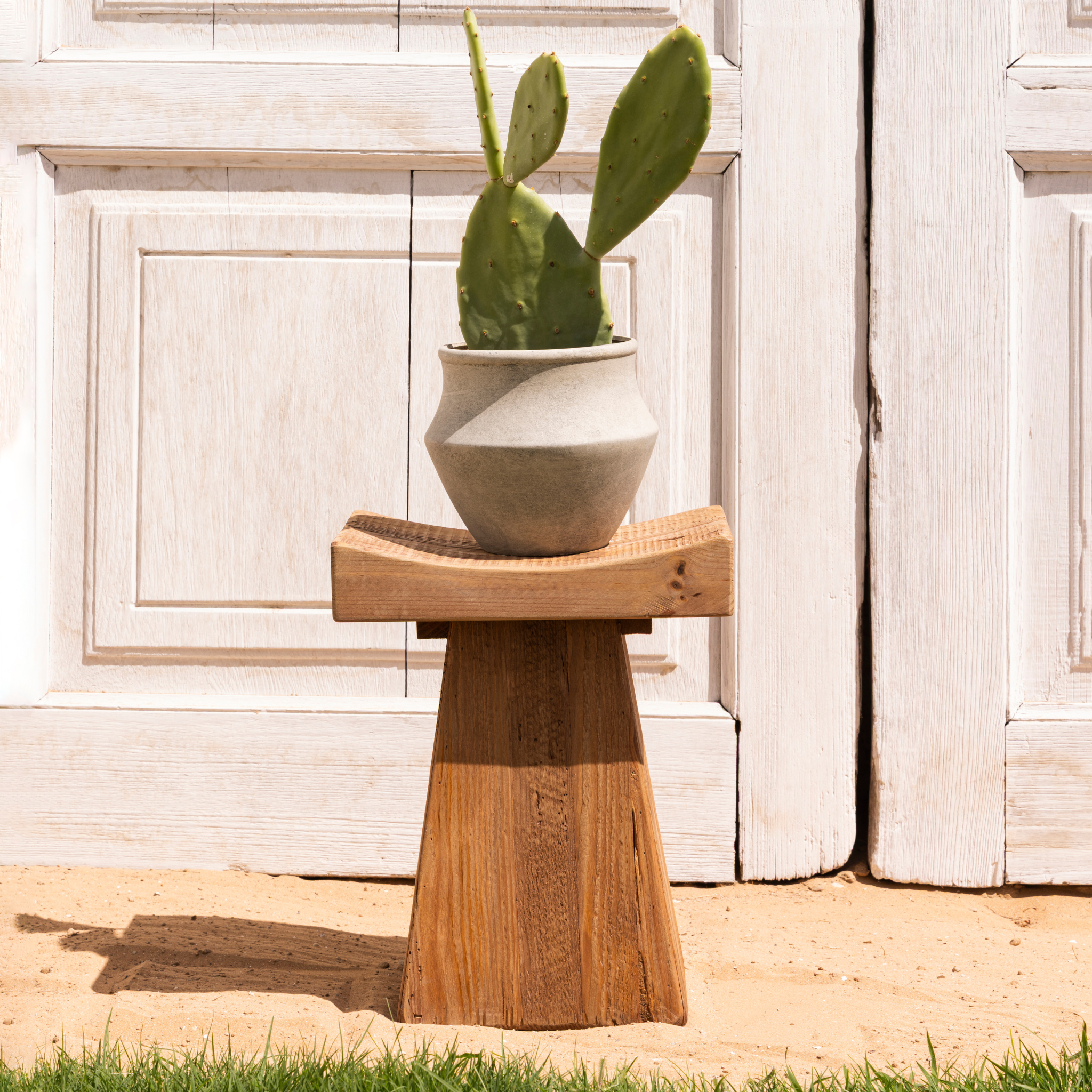 Arkwood Stool